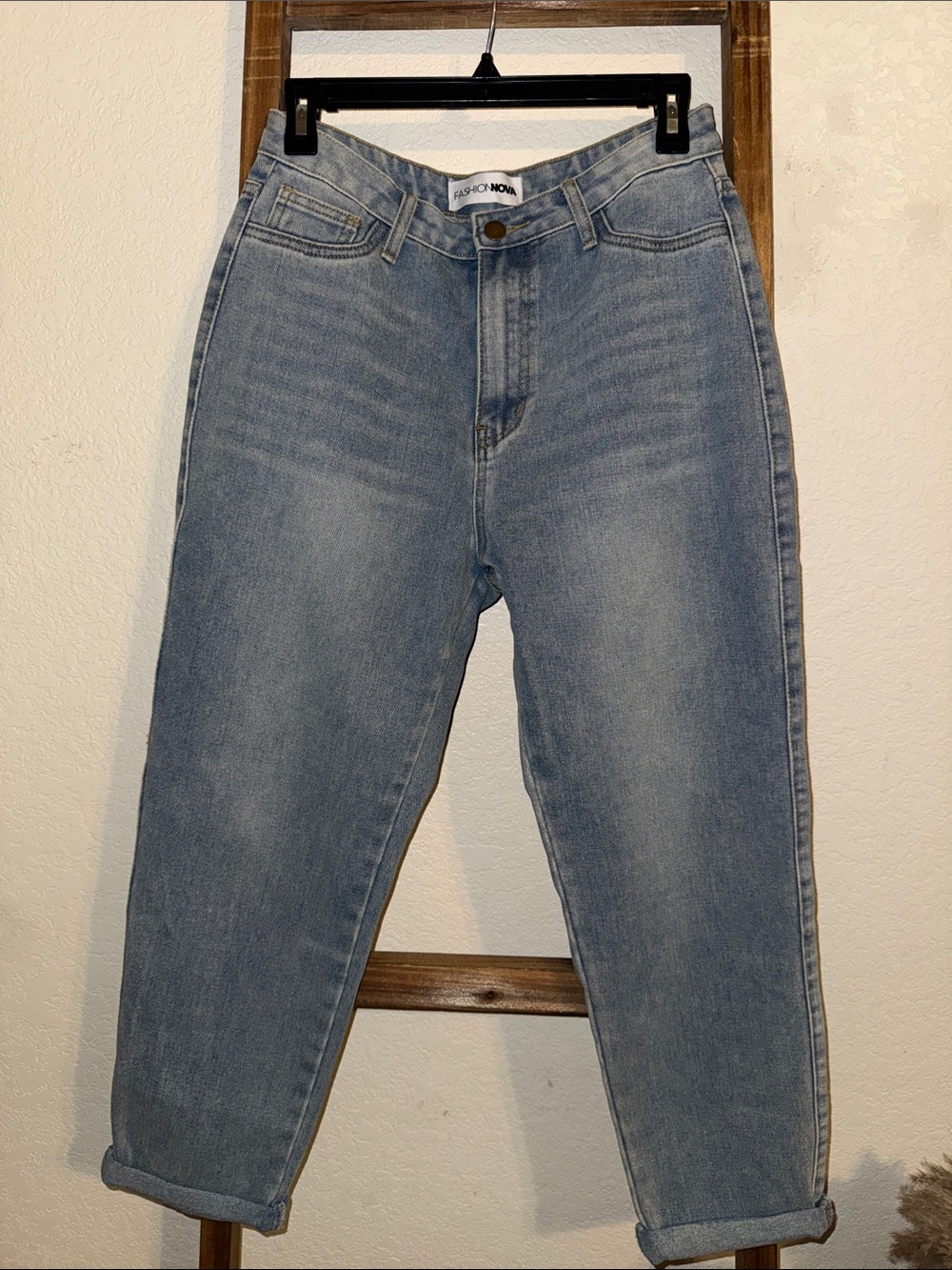 Fashion Nova Light Blue High-Rise Straight Jeans size 7